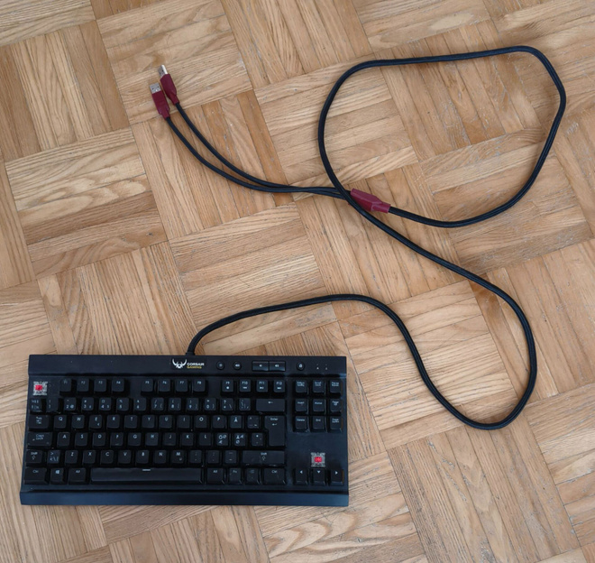 Corsair gaming näppäimistö ** VARAOSIKSI **