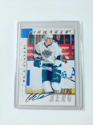 Aki Berg 97-98 Pinnacle Autograph