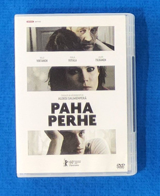 Paha perhe