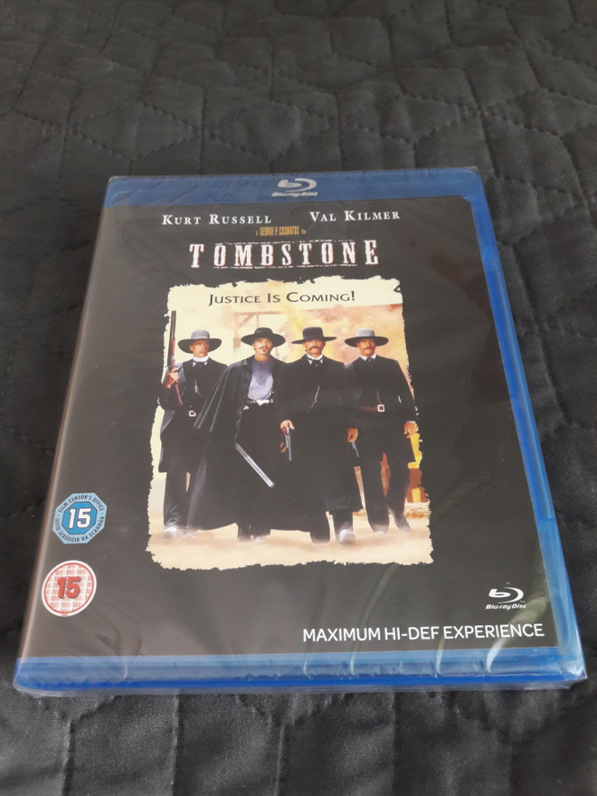 Kaupunki nimeltä Tombstone Blu-ray **muoveissa**