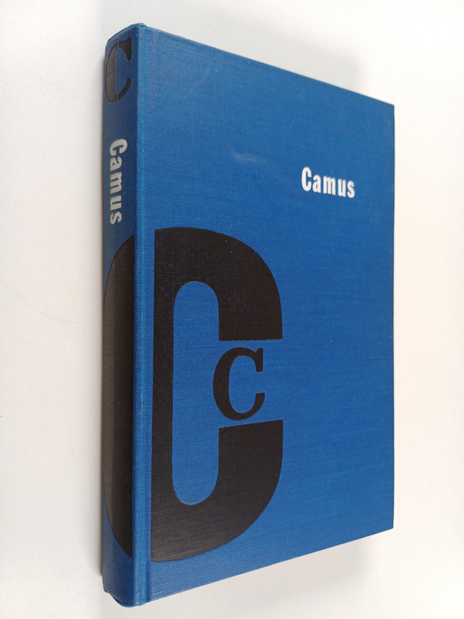 Albert Camus : Maanpako ja valtakunta ; Sivullinen