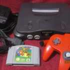 Nintendo 64 konsoli originaalit piuhat, ohjain ja Mario 64 - pikkukuva 1