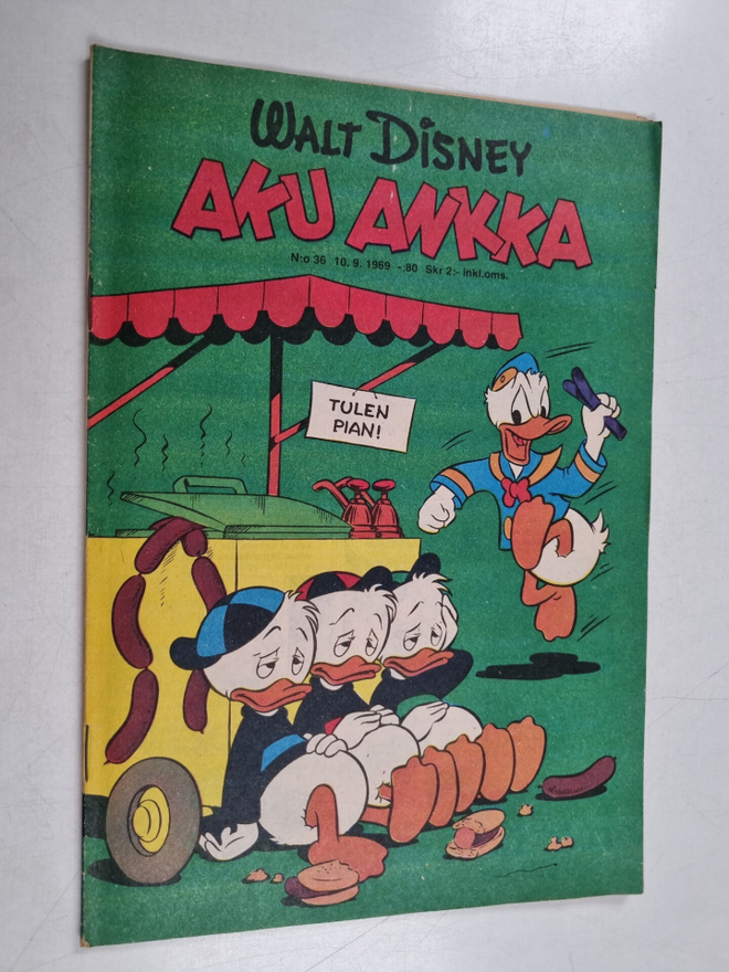 Walt Disney : Aku Ankka 36/1969