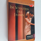 Charlotte Berg : Im Schatten des Jasmin - Roman - pikkukuva 1