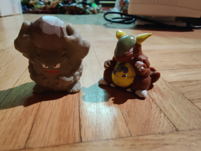 Pokemon kids Graveler ja Kangaskhan