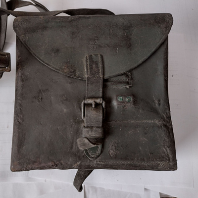 Taisteluväline-aliupseerin työkalulaukku M.33 ex.SA