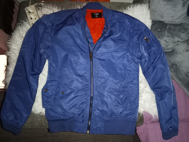Sininen Bomber takki