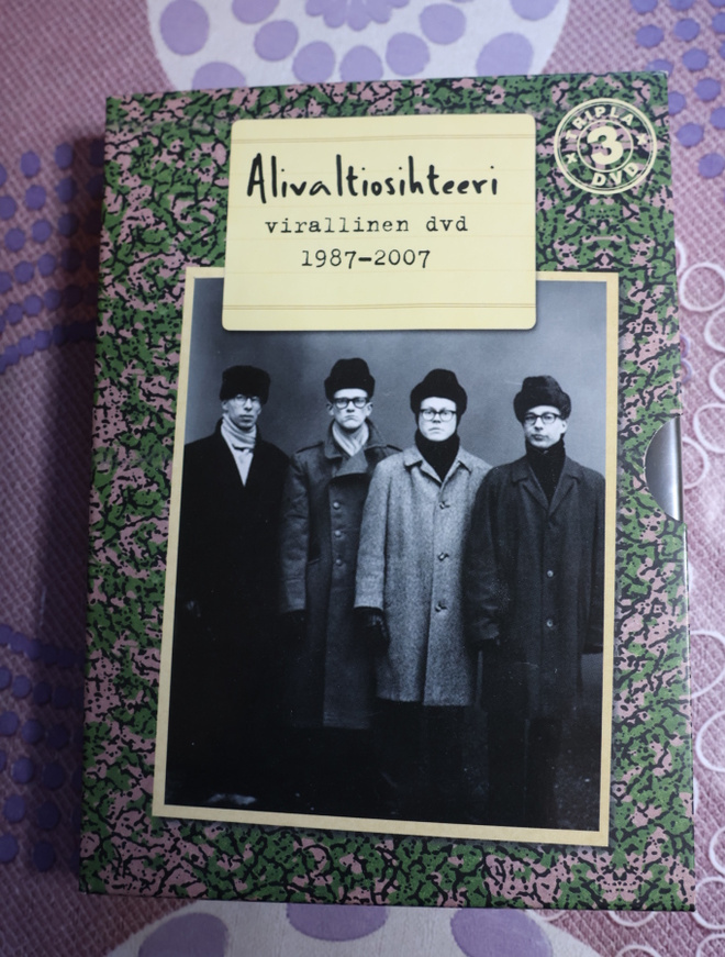 Alivaltiosihteeri virallinen DVD 1987-2007