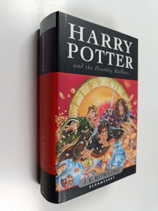 J. K. Rowling : Harry Potter and the Deathly Hallows