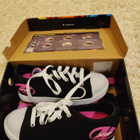 Uudet Heelys rulla kengät - pikkukuva 1
