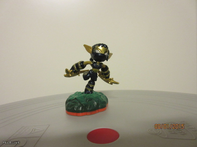 Skylanders -hahmo Stealth Elf (Legendary) *rare*