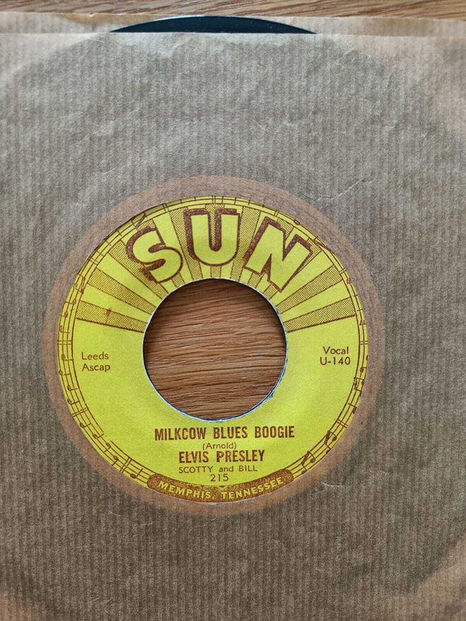 AUCTION - ELVIS MILKCOW BLUES BOOGIE 7" SUN 215