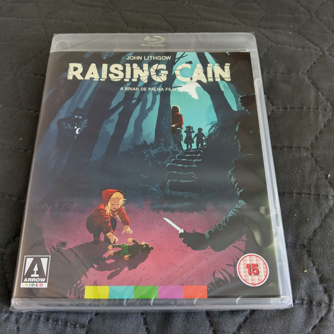 Raising Cain - kahdet kasvot Blu-Ray **muoveissa**