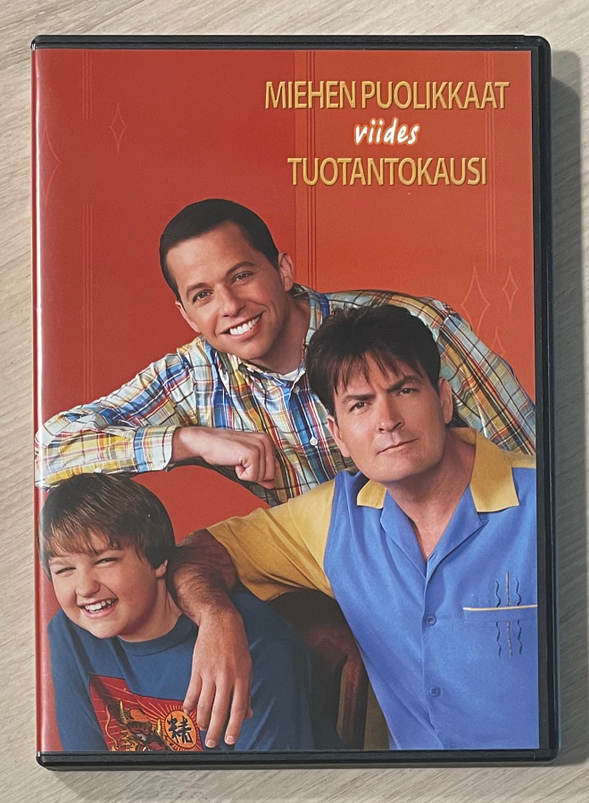 Miehen puolikkaat: Kausi 5 (3DVD) Charlie Sheen & Jon Cryer