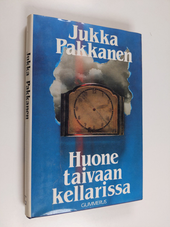 Jukka Pakkanen : Huone taivaan kellarissa