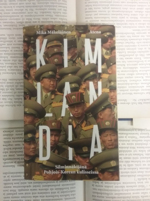 Mika Mäkeläinen - Kimlandia (pokkari)