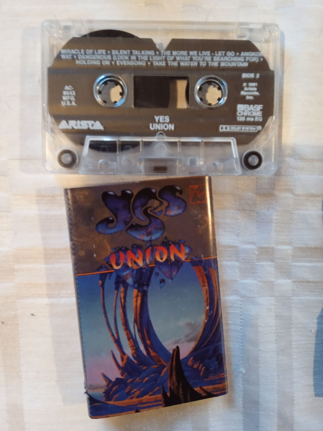 C- KASETTI: YES : UNION