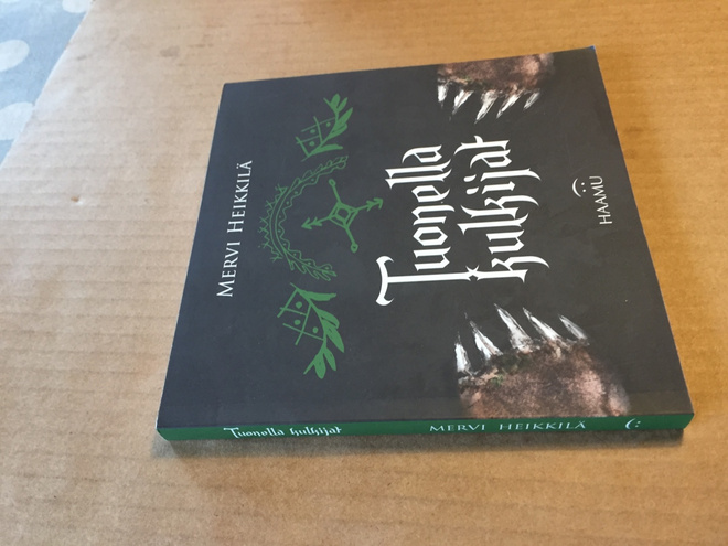 MERVI HEIKKILÄ TUONELLA KULKIJAT HYVÄ