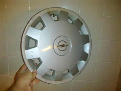 Opel pölykapseli