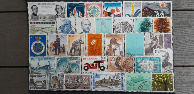 BELGIA n. 1960-70-luku LEIMATTUJA postimerkkejä o 33 kpl