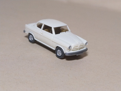 Borgward	Isabella	henkilöauto 1961	1:87	Wiking