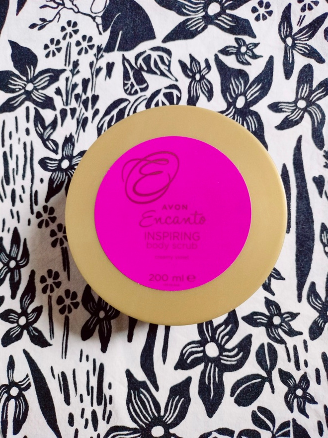 ~Avon Encanto inspiring vartalokuorinta~