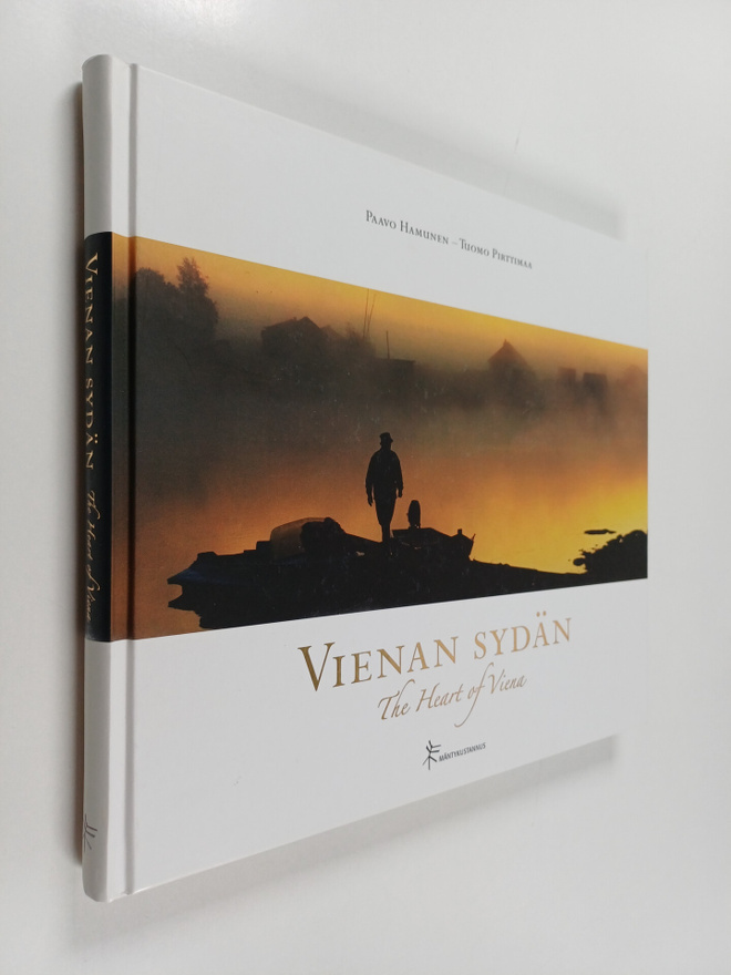 Paavo Hamunen : Vienan sydän = The heart of Viena