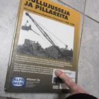 HULLUJUSSEJA JA PILLAREITA MAANRAKENNUSKONEITA POHJOLASSA,,, - pikkukuva 2
