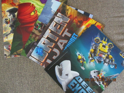 ISOT LEGO-JULISTEET (5 kpl)