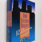 Ann Victoria Roberts : Rakkauden varjot - pikkukuva 1