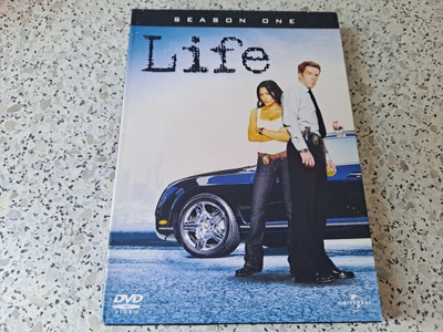 Life - Kausi 1 (3 DVD)