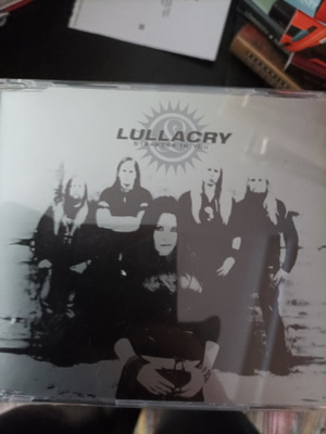 Lullacry Stranger in you CDS