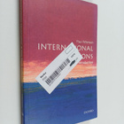 Paul Wilkinson : International relations : A very short i... - pikkukuva 1