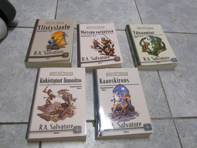 R. A. Salvatore : pappiskvintetti 1-5