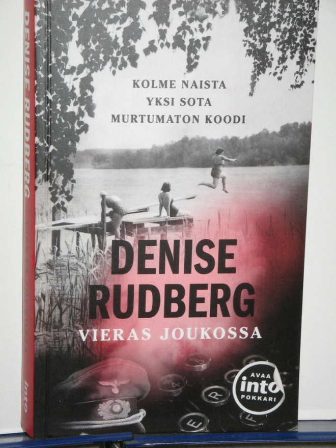 Denise Rudberg : VIERAS JOUKOSSA