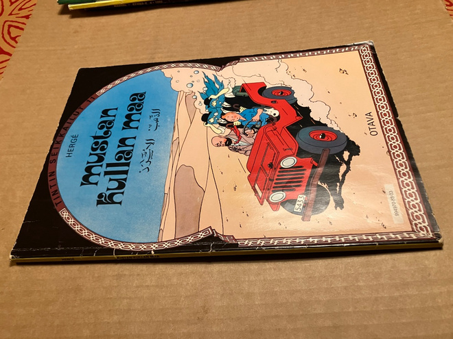 TINTIN SEIKKAILUT 11 MUSTAN KULLAN MAA HYVÄ