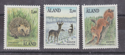 Åland 1991 nisäkkäitä sarja postituoreena.