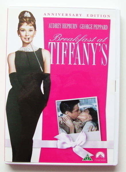 BREAKFAST AT TIFFANY'S  - DVD (UUDENVEROINEN)