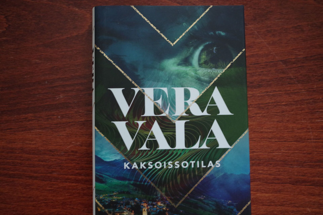 Vera Vala: Kaksoissotilas (2025)