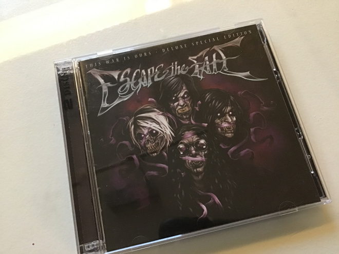 Escape the fate . This war is ours CD / DVD