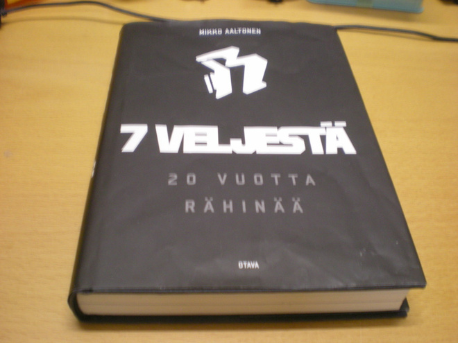 Mikko Aaltonen: 7 veljestä - 20 vuotta  Rähinää