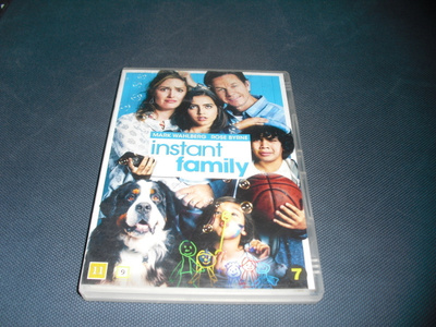 INSTANT FAMILY (Mark Wahlberg)***