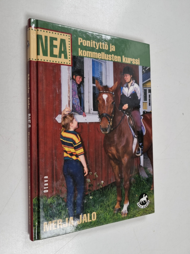 Merja Jalo : Ponityttö ja kommellusten kurssi