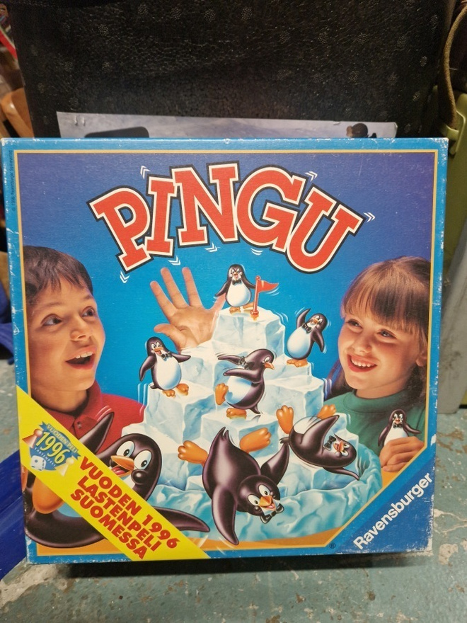 Pingu peli Ravensburger. 1996 Vuoden lastenpeli