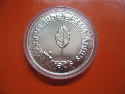 100 mk hopea juhlaraha Kirkon riemuvuosi - 2000