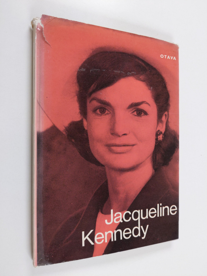 Aili ym. (Toim.) Palmen : Jacqueline Kennedy