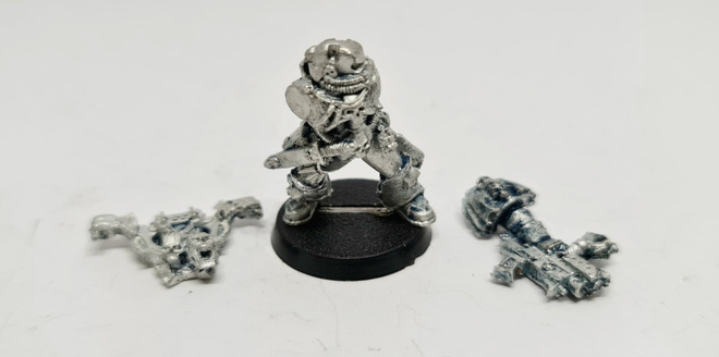 WH40K - Chaos Space Marines Night Lords Hero [S63]
