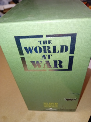 16 DVD box : THE WORLD AT WAR ( SIS POSTIKULU )