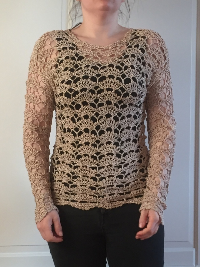 Käsintehty beige neule M