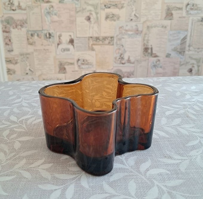 IITTALA AALTO KYNTTILÄMALJA